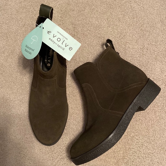 easy spirit evolve boots